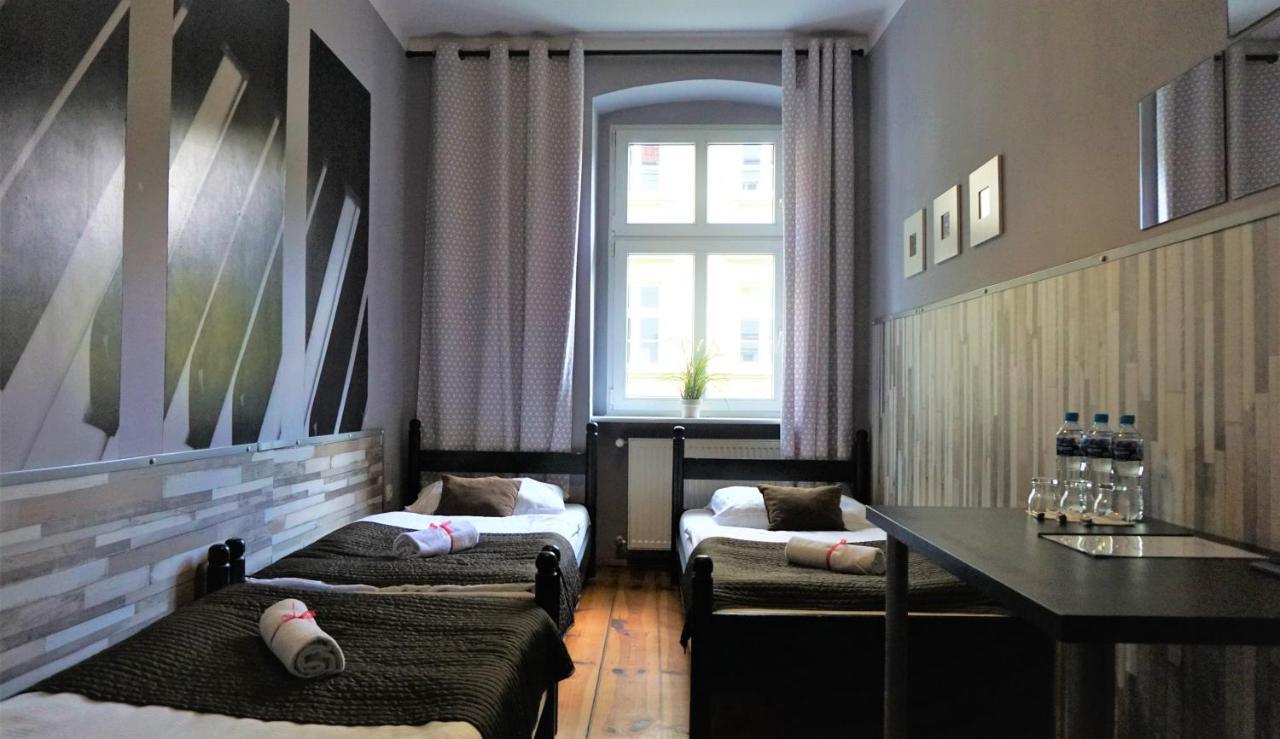 Explorer Hostel & Apartment Stare Miasto Old Town 24H Poznan Ngoại thất bức ảnh